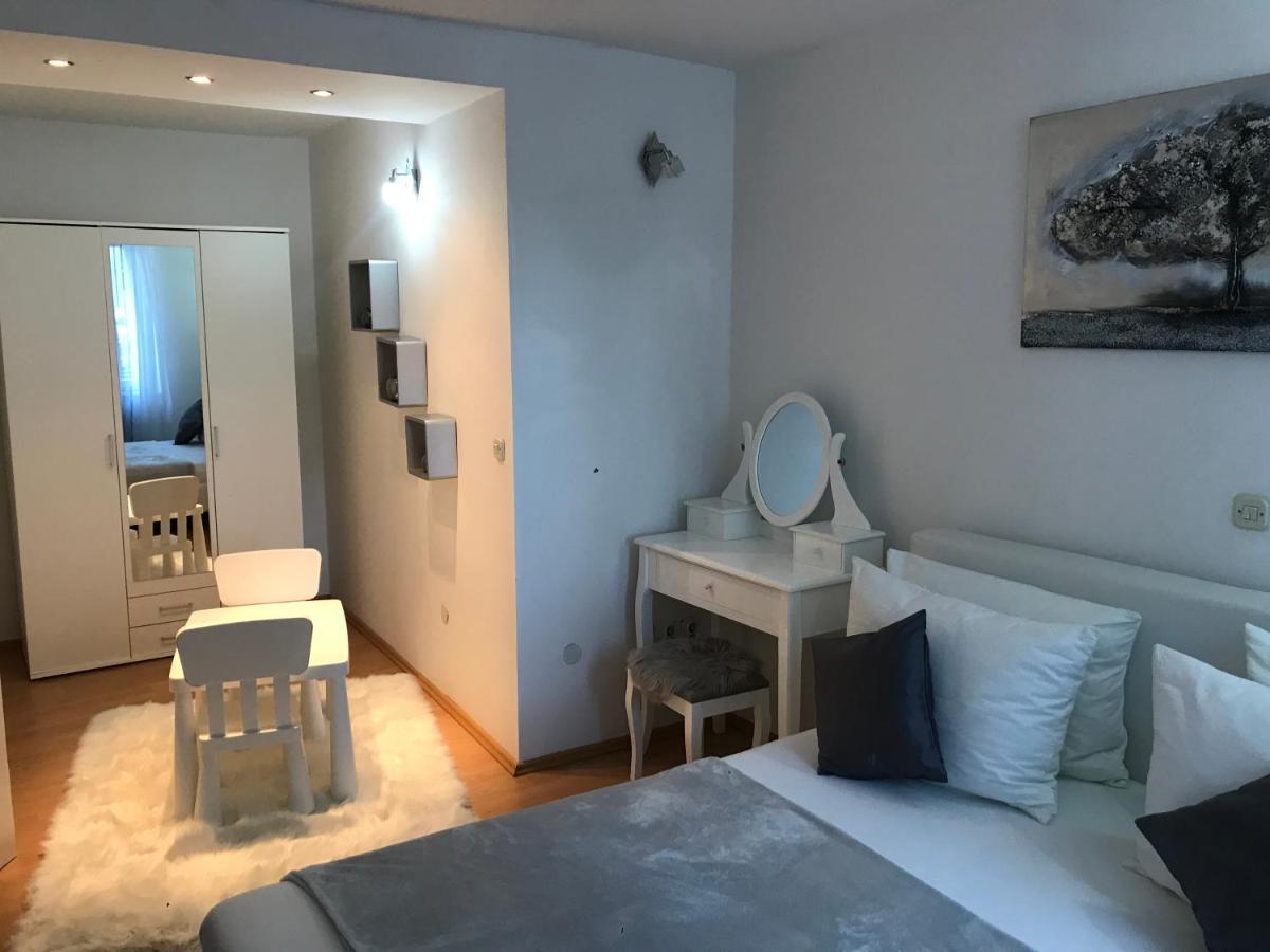 House Niko Apartment Kastela Exterior photo