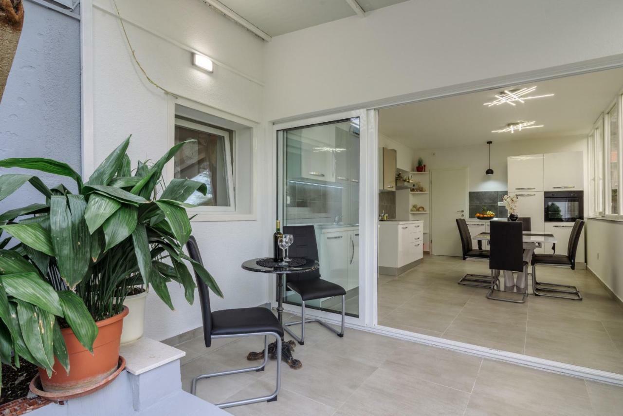 House Niko Apartment Kastela Exterior photo