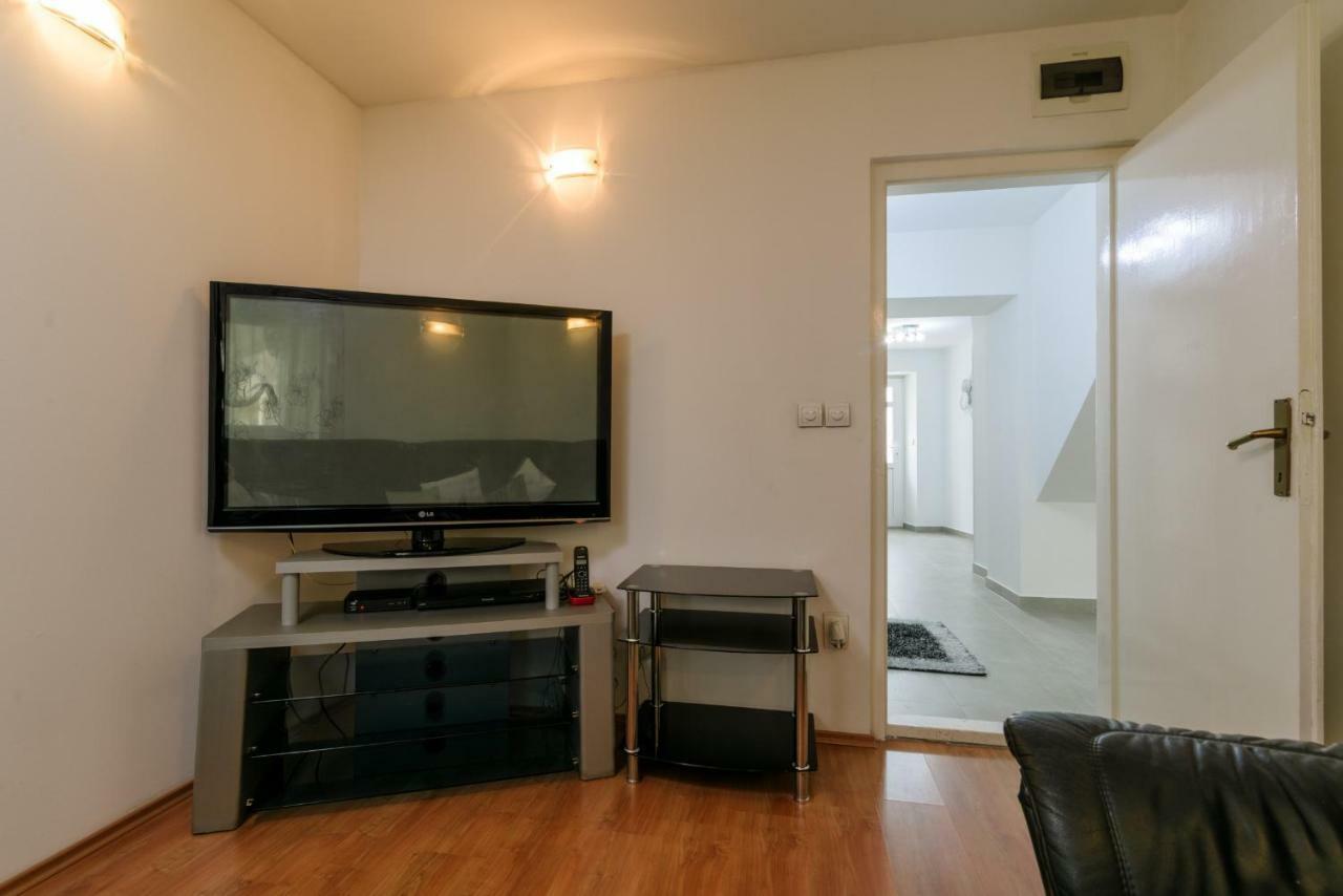 House Niko Apartment Kastela Exterior photo